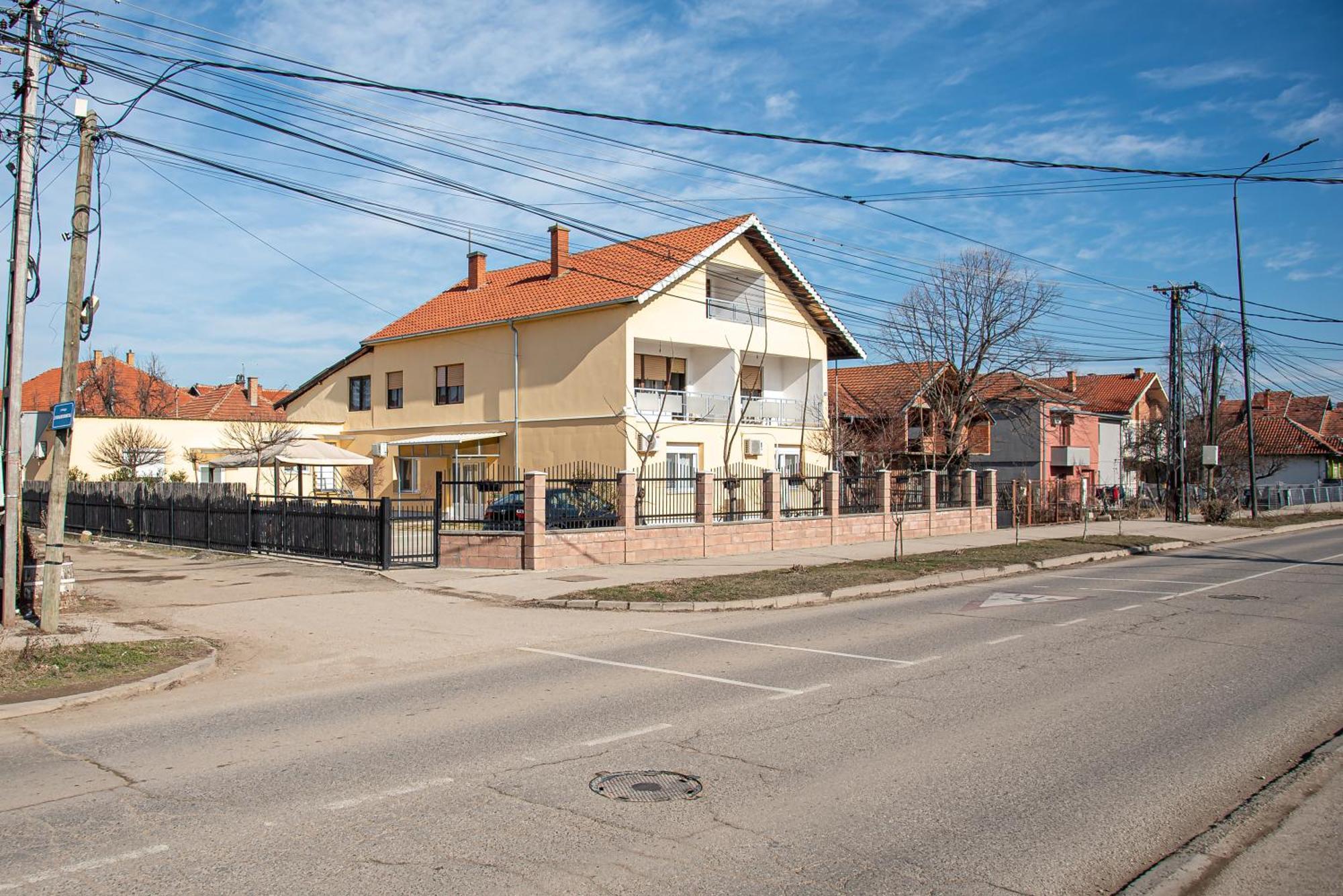 Apartments Kuca Aleksic Ni Exteriör bild