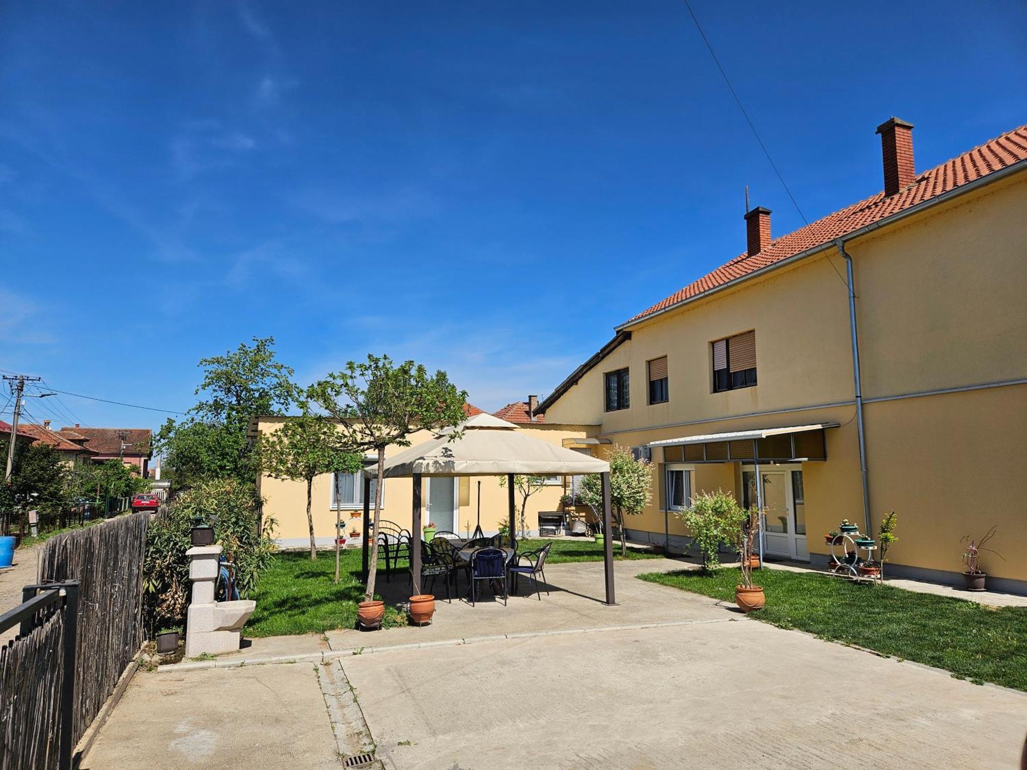 Apartments Kuca Aleksic Ni Exteriör bild
