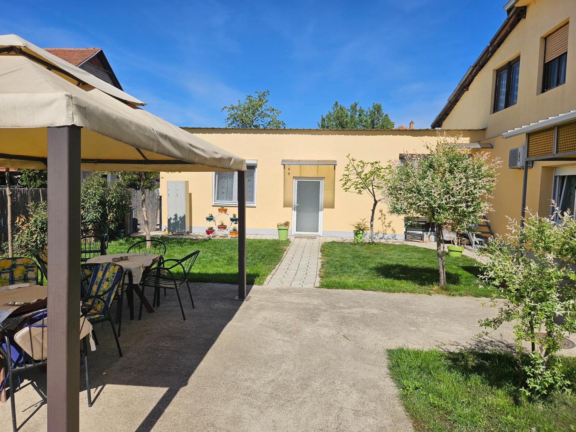Apartments Kuca Aleksic Ni Exteriör bild
