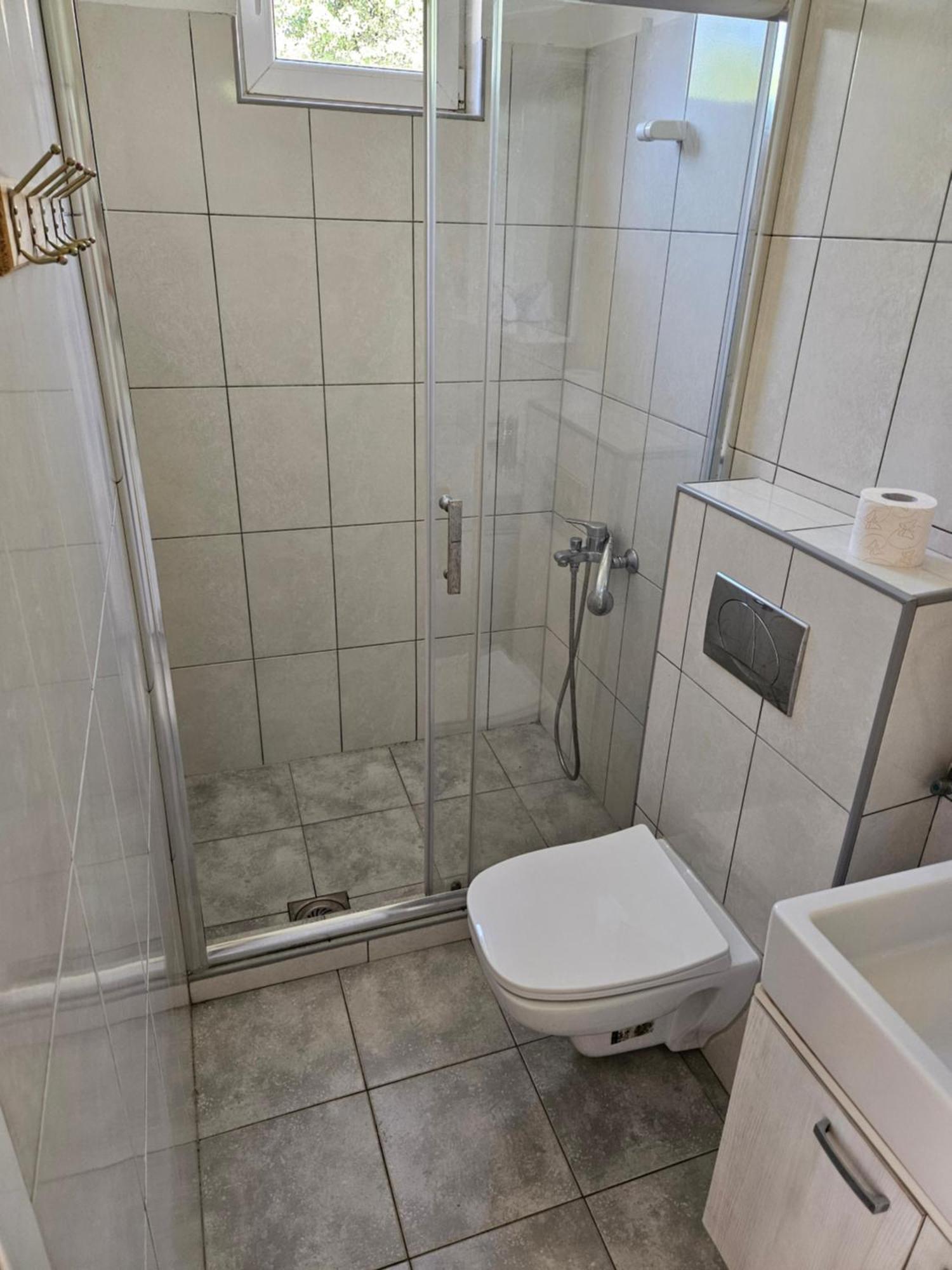 Apartments Kuca Aleksic Ni Exteriör bild
