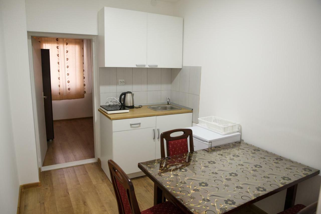 Apartments Kuca Aleksic Ni Exteriör bild